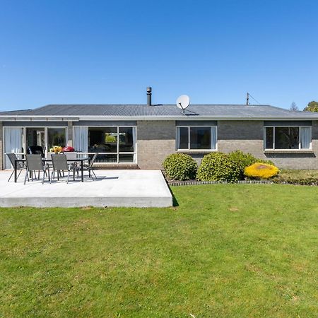 Kepler Retreat - Te Anau Holiday Home エクステリア 写真