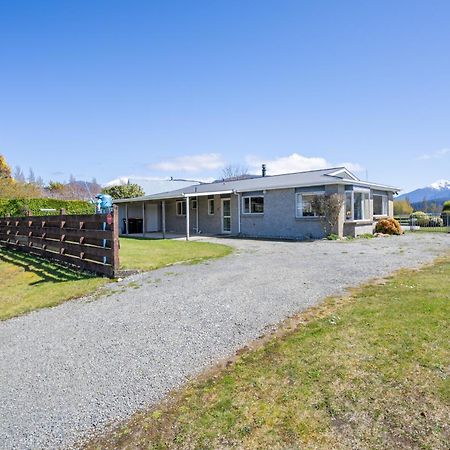 Kepler Retreat - Te Anau Holiday Home エクステリア 写真