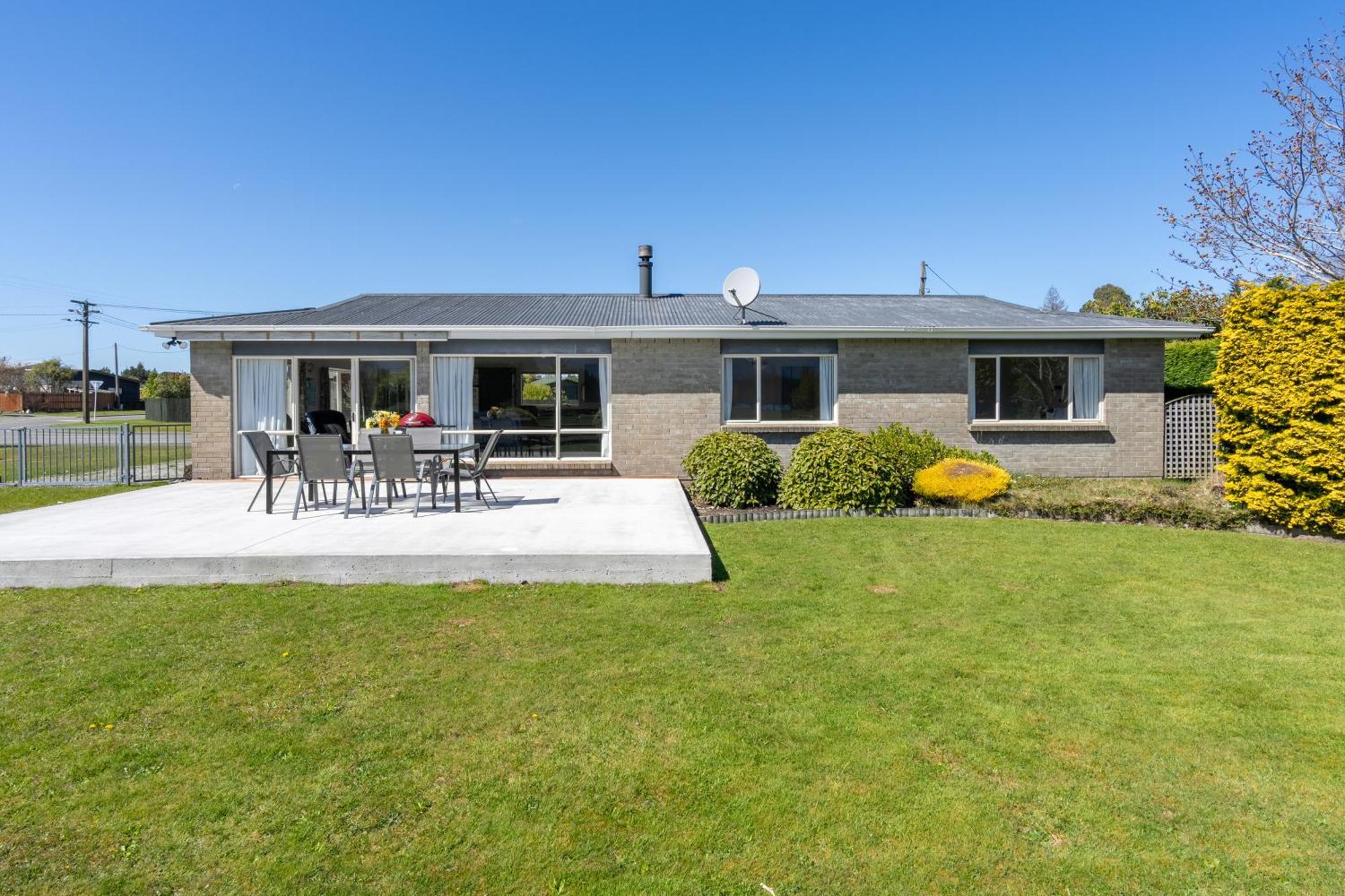 Kepler Retreat - Te Anau Holiday Home エクステリア 写真