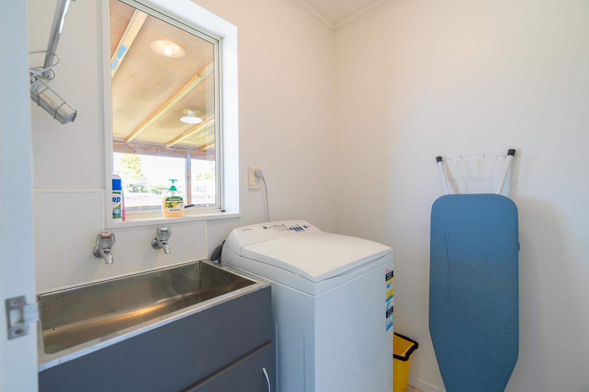 Kepler Retreat - Te Anau Holiday Home エクステリア 写真