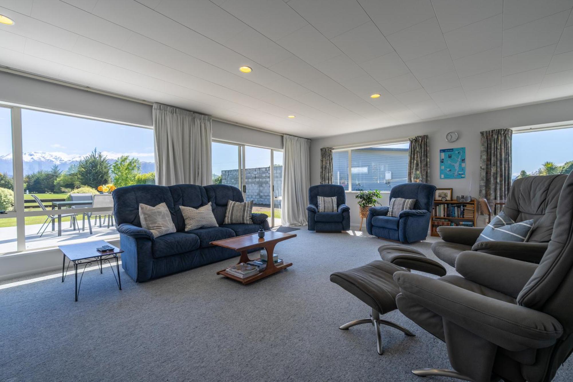 Kepler Retreat - Te Anau Holiday Home エクステリア 写真